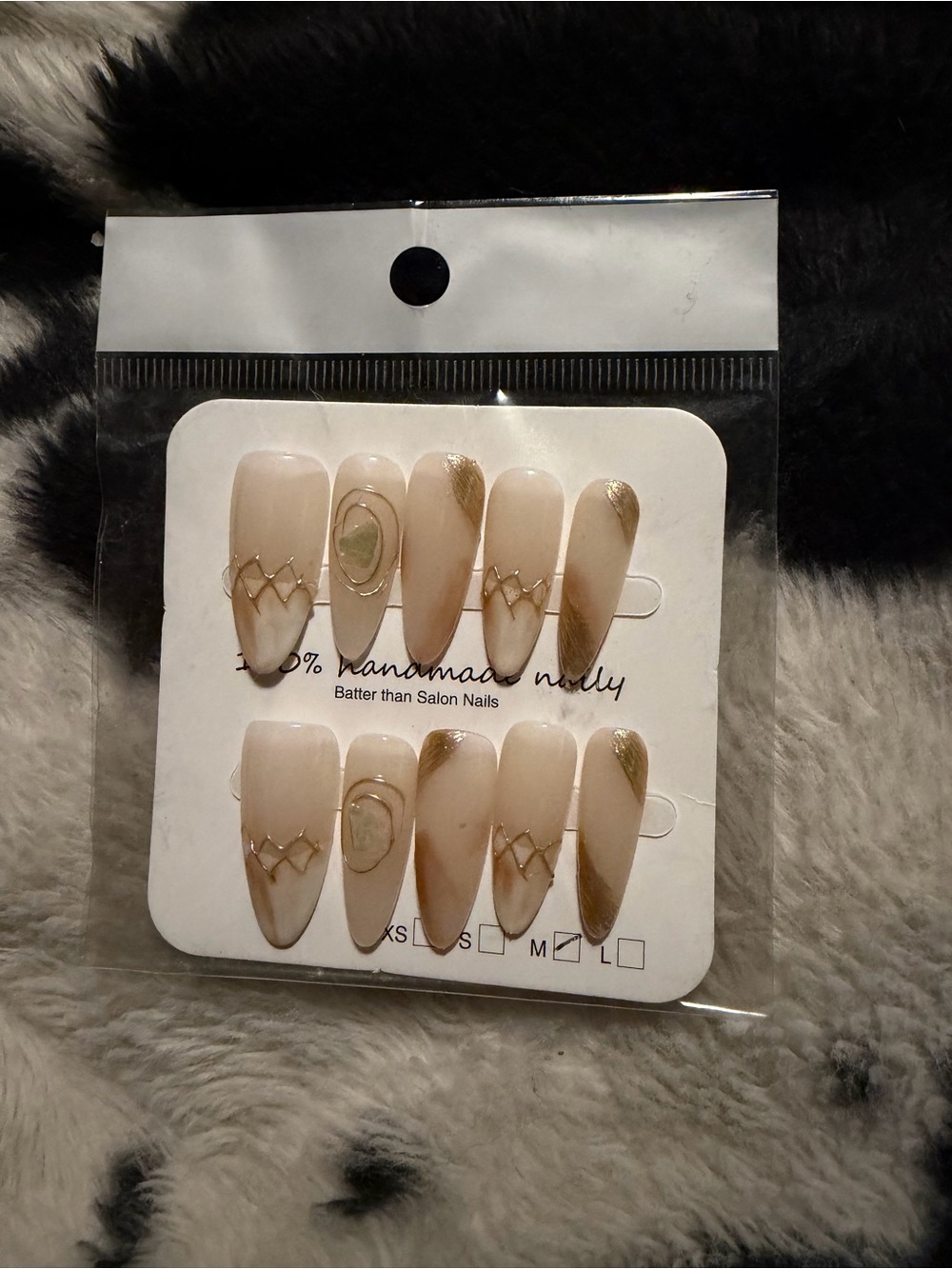 Neutral Nude Press-On Nails with Gold Accent - Elegant Women's Nail Set